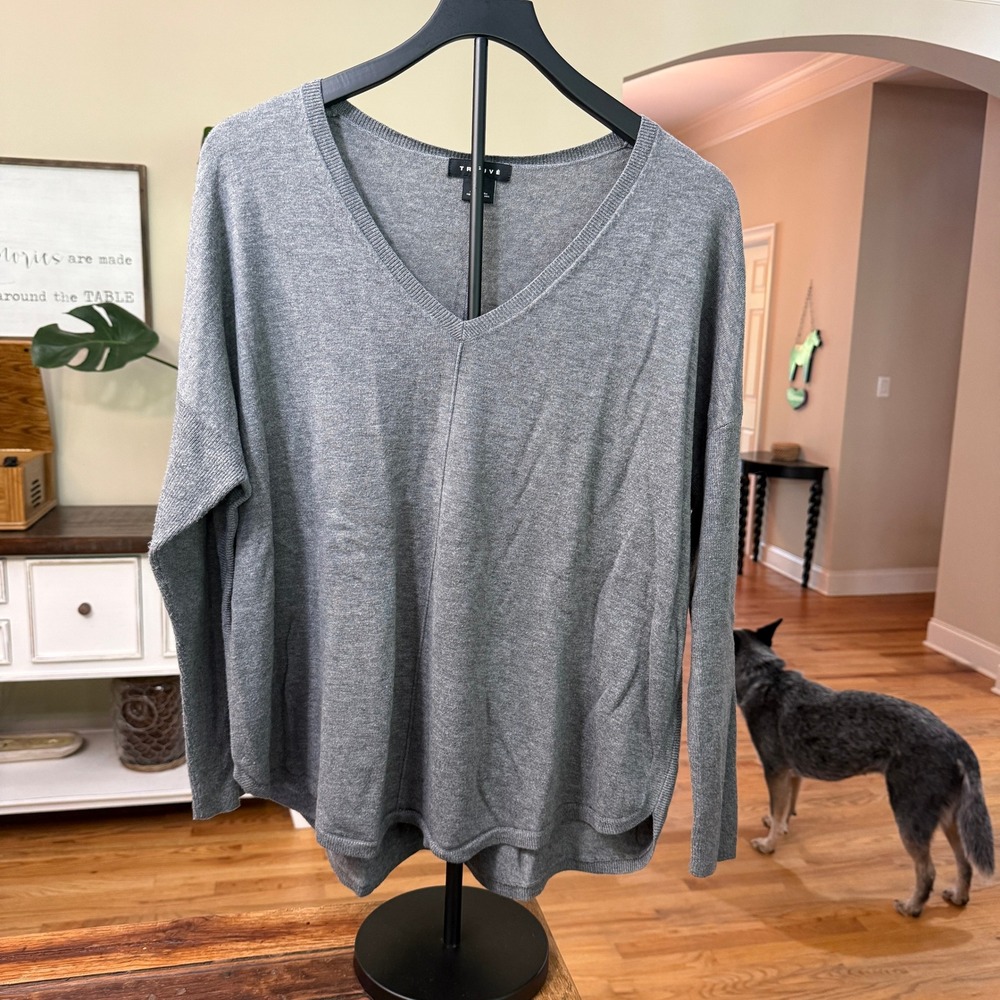 Trouve Womens V-Neck Cashmere Blend Oversized Sweater Gray HL314750 Large